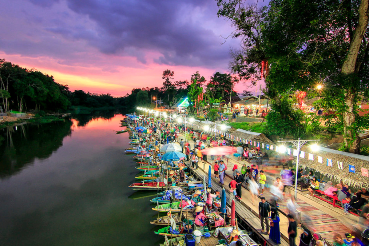 Floating Market