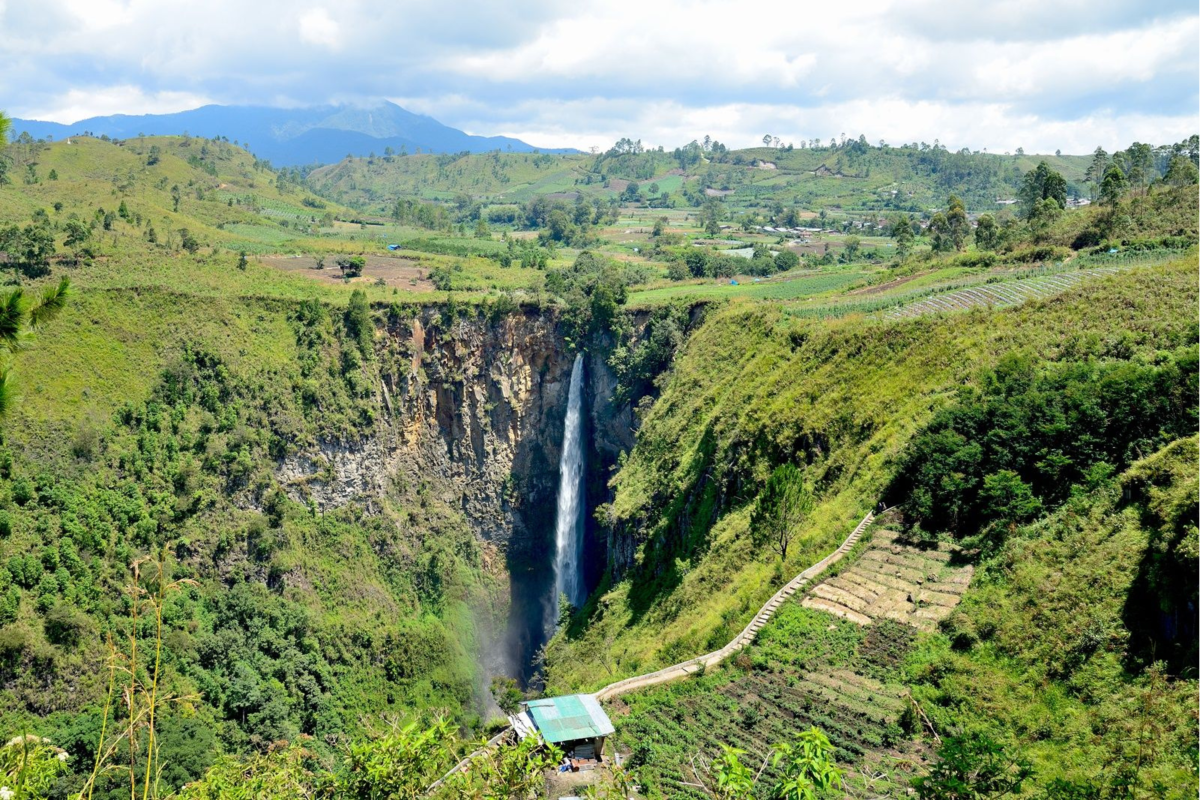 sipiso-sipo waterfall