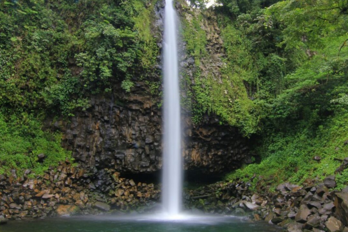 Anai Valley Waterfall