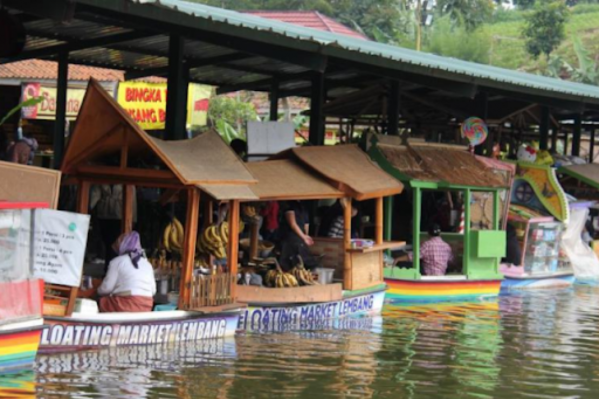 Floating Market