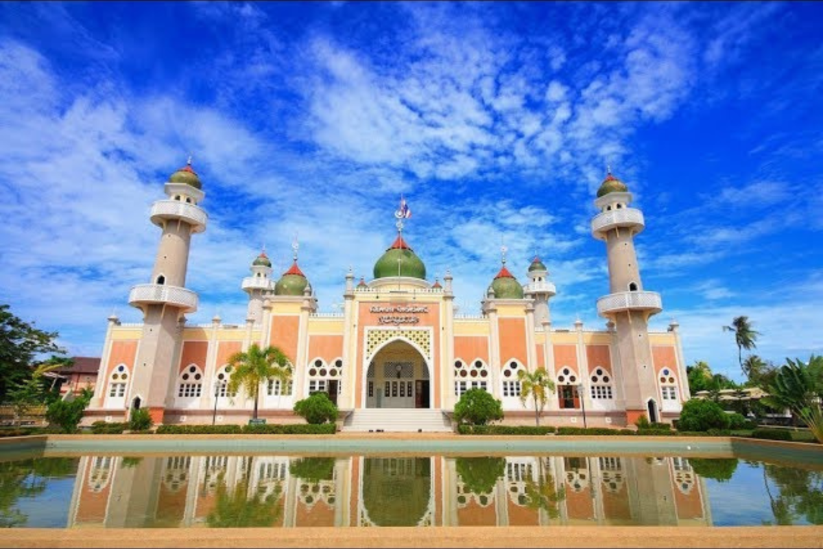 Jamek Al Fathoni Mosque